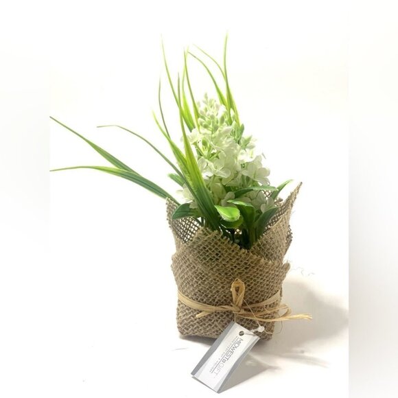 BNWT Midwest Gifts Burlap Wrapped Flower Bunch. - Picture 2 of 4